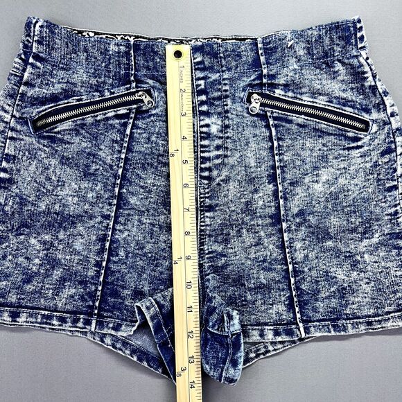 Blue Spice Denim‎ Shorts Size XL - Picture 2 of 9